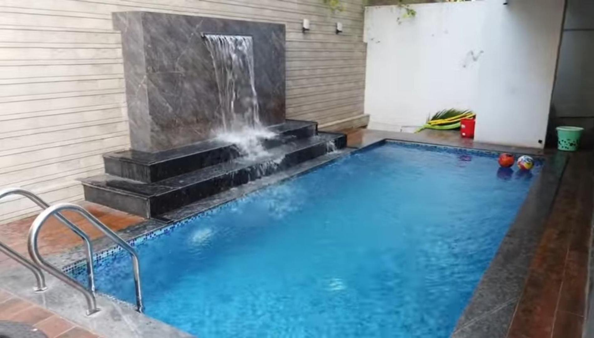 Sunrise Villa *